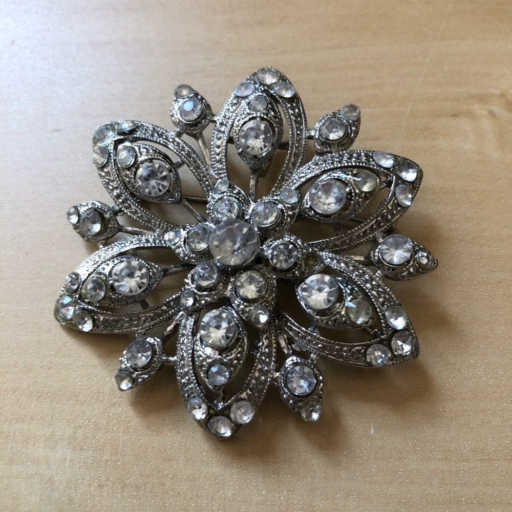 Vintage flower brooch